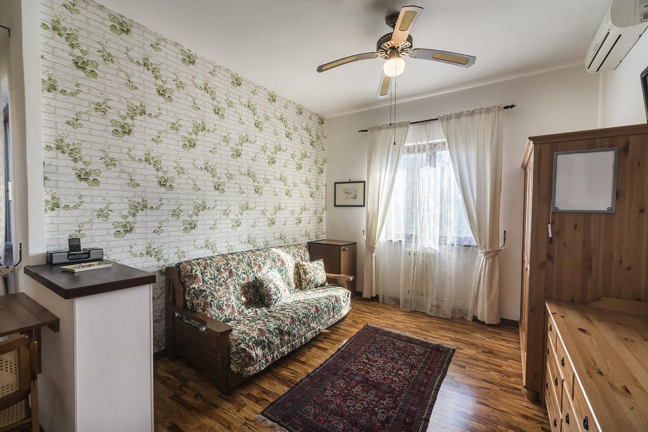 Casale Dell'insugherata Acomodação com café da manhã 